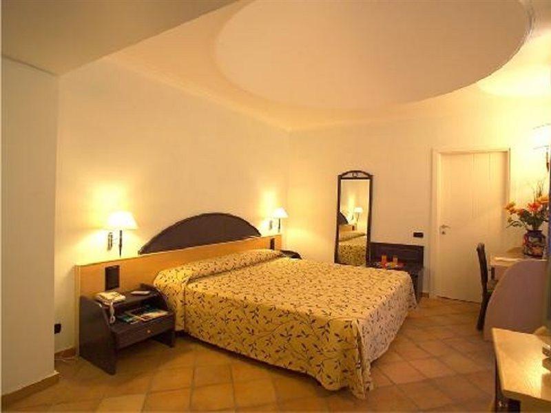 Hotel Paladini Di Francia LMP Exterior foto