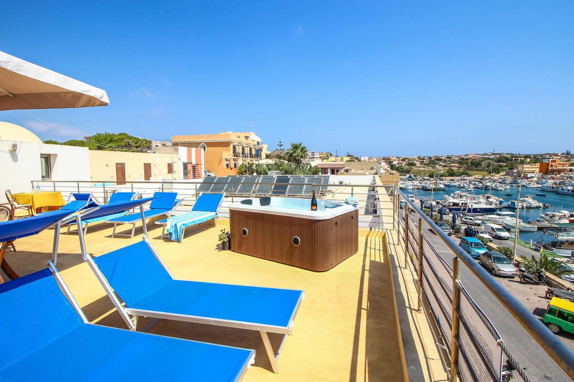 Hotel Paladini Di Francia LMP Exterior foto
